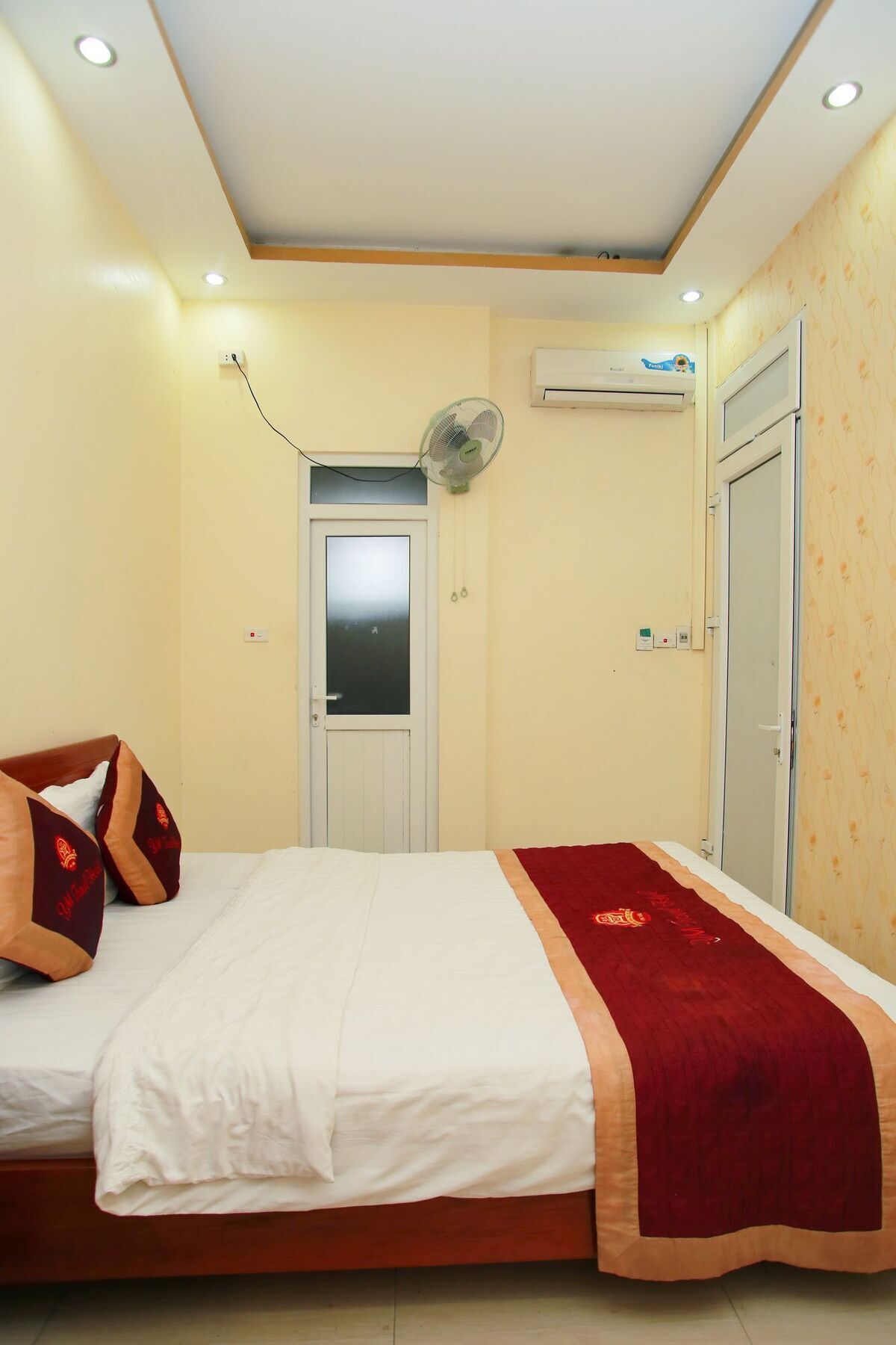 Hotel Reddoorz Near Hanoi Railway Station Exterior foto