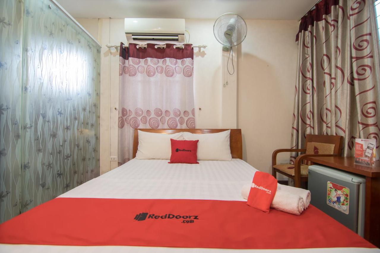 Hotel Reddoorz Near Hanoi Railway Station Exterior foto